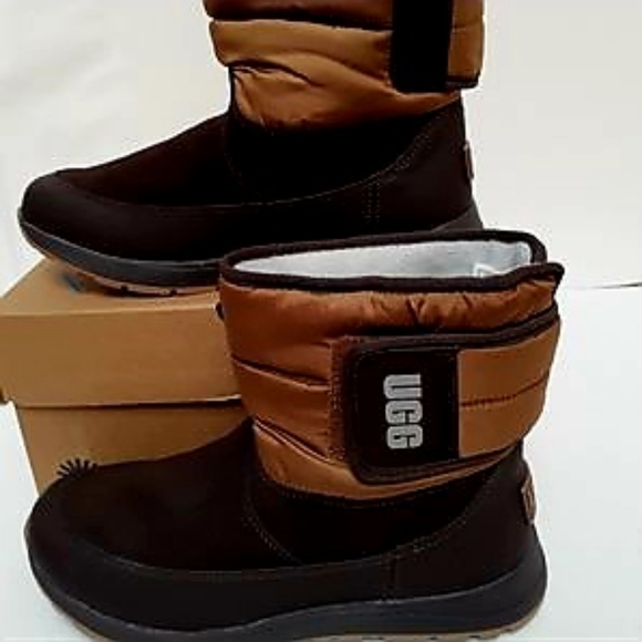 UGGS AUSTRALIA TOTY WINTER BOOTS - Picture 5 of 7